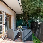 Guesthost - Santa Rita Roomy Apartamento Padua