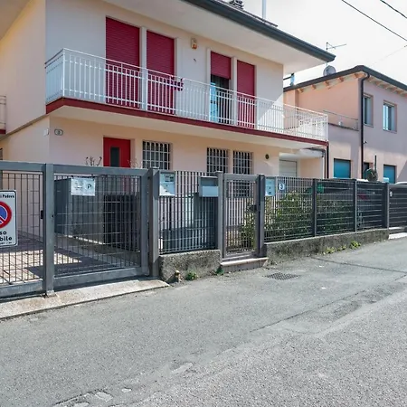 Apartamento Guesthost - Santa Rita Roomy Padua