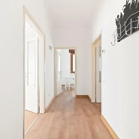 شقة Guesthost - Santa Rita Roomy *
