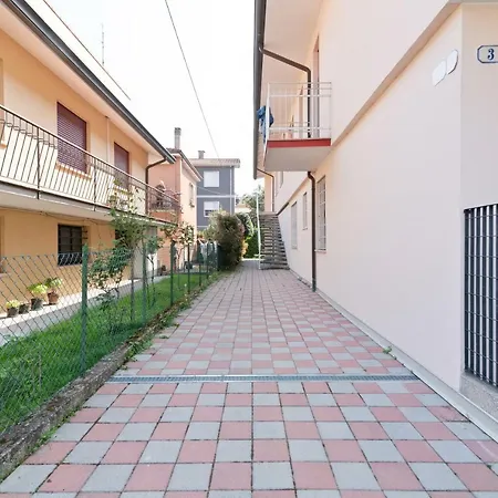 Apartamento Guesthost - Santa Rita Roomy Padua