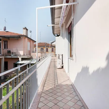 Guesthost - Santa Rita Roomy Padua